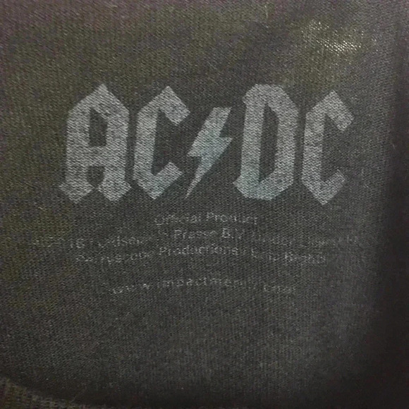AC/DC Original Back In Black T-Shirt - Picture 4 of 4